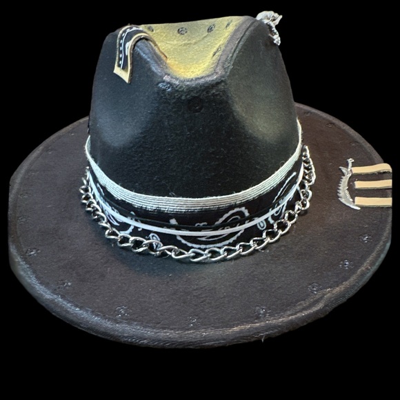 Unisex fedora hat size 7. Can be adjusted smaller in the crown. Renosastore.com - Picture 3 of 3